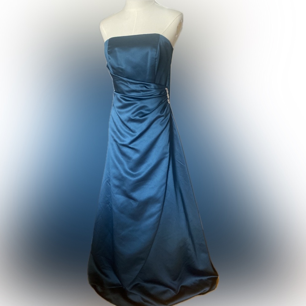 David's Bridal Teal Dress with Rhinestone Detail - Picture 2 of 10